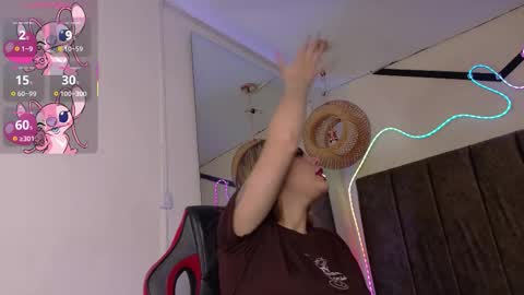 Snapshot of natasha__black chatting on December 1, 7:30 pm Natasha online show from December 1, 7:30 pm