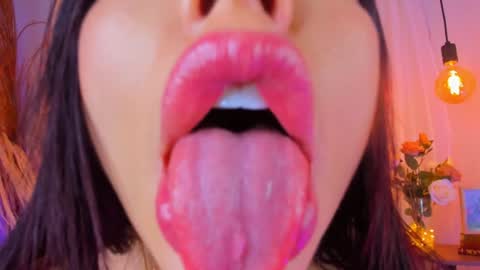       online show from January 30, 2:47 pm