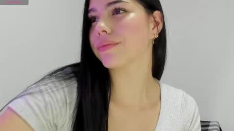 Snapshot of natasha_su chatting on January 4, 12:16 am Natalia online show from January 4, 12:16 am