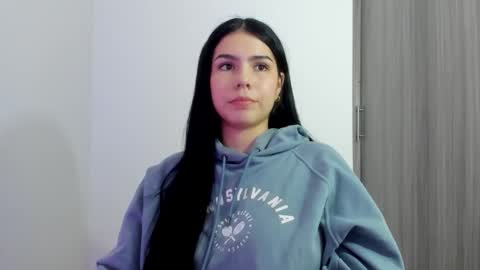 Snapshot of natasha_su chatting on October 8, 9:23 pm Natalia online show from October 8, 9:23 pm