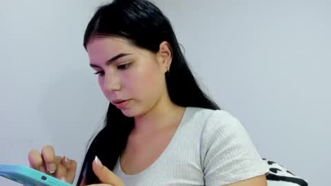 Snapshot of natasha_su chatting on October 9, 9:46 pm Natalia online show from October 9, 9:46 pm