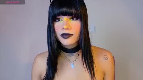 Natahsa  online show from October 2, 5:25 am