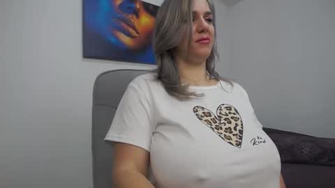 natashaboobs online show from February 7, 9:26 am