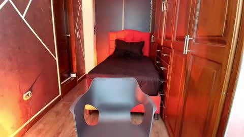 Natasha Mason online show from February 12, 2:43 pm