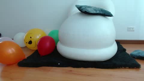 nath_dawson online show from February 3, 3:38 pm