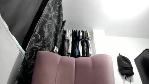 Snapshot of nathalia_hottman chatting on October 3, 4:37 pm NATHALIA online show from October 3, 4:37 pm