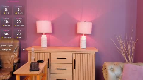 nathalie rossel online show from January 28, 1:18 am