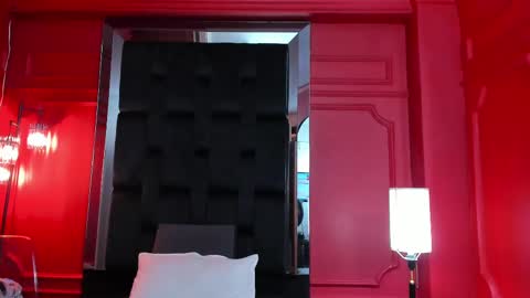 nathalie rossel online show from March 9, 1:14 am