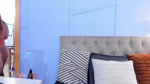 nathalie rossel online show from October 24, 7:43 pm