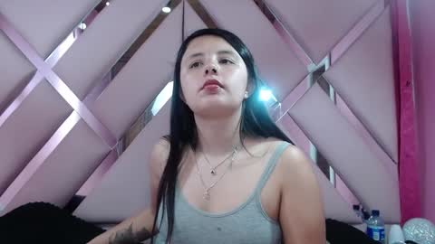 nathaly low online show from December 24, 7:17 am