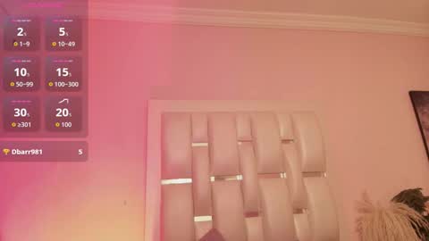        online show from November 25, 9:09 am