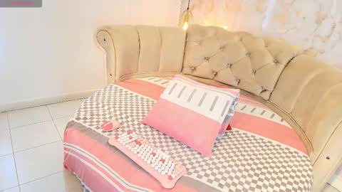 Snapshot of nathamiller chatting on September 20, 7:15 pm Natha online show from September 20, 7:15 pm