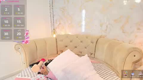 Snapshot of nathamiller chatting on December 4, 7:44 pm Natha online show from December 4, 7:44 pm