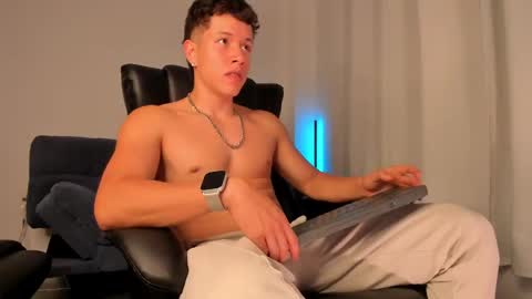 Nathan online show from October 1, 10:38 pm