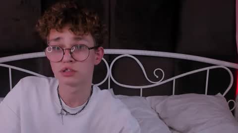 Nathan online show from September 16, 9:38 pm