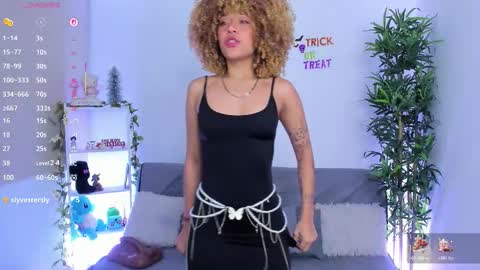 Snapshot of natty_romanof_1 chatting on November 11, 11:32 am natty online show from November 11, 11:32 am