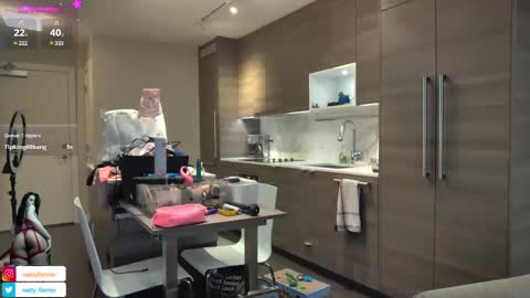 NATTY FIERROS online show from January 3, 11:23 pm