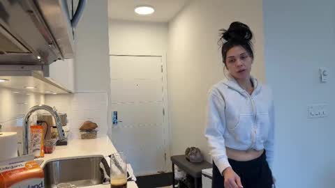 NATTY FIERROS online show from September 23, 10:24 pm