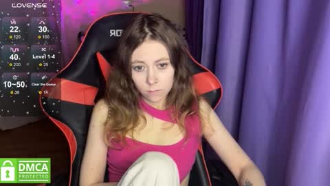 natural_babe666 online show from September 14, 11:37 pm