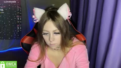 natural_babe666 online show from November 29, 7:28 pm