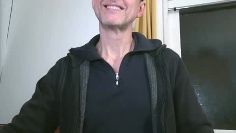 Snapshot of naturista25 chatting on October 19, 5:35 pm naturista25 online show from October 19, 5:35 pm