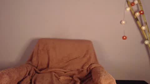 Snapshot of naty_naturalgirl chatting on December 25, 7:34 pm Nataly online show from December 25, 7:34 pm