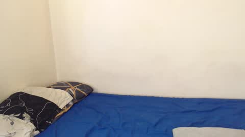 Snapshot of naudiz chatting on October 13, 4:51 pm Eimy online show from October 13, 4:51 pm