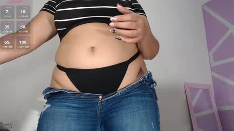 Leina  modelo independiente online show from January 15, 6:40 pm