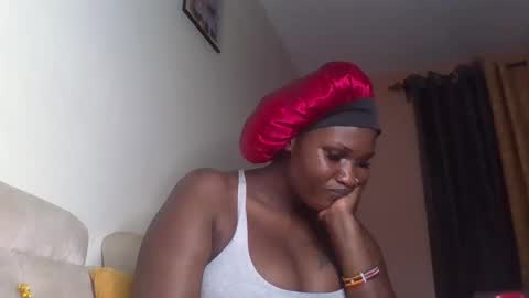 naughty8779 online show from November 7, 7:25 pm