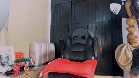 Miller online show from January 17, 3:45 am