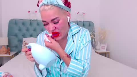 Maria  online show from October 8, 11:41 am