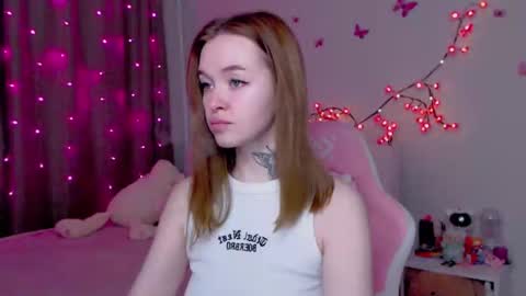 Snapshot of naughty_mablee chatting on October 9, 1:14 am Mable online show from October 9, 1:14 am