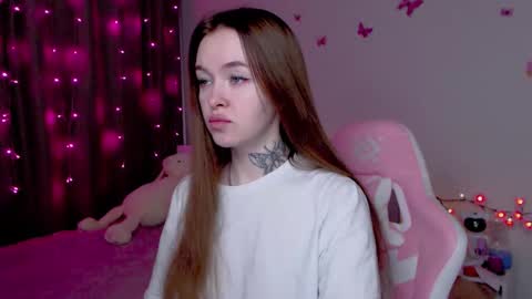 Snapshot of naughty_mablee chatting on November 3, 12:13 am Mable online show from November 3, 12:13 am