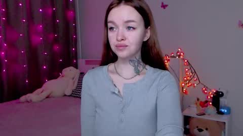 Snapshot of naughty_mablee chatting on November 24, 12:21 am Mable online show from November 24, 12:21 am