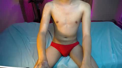 Snapshot of naughty_riddin chatting on September 30, 9:25 am naughty_riddin online show from September 30, 9:25 am