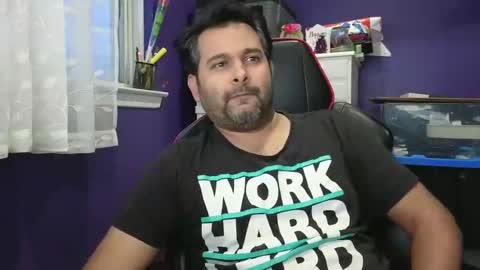 Snapshot of naughtydesicock chatting on December 29, 9:41 pm sakhtlaundaz online show from December 29, 9:41 pm