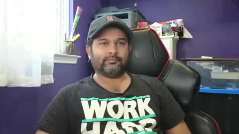 Snapshot of naughtydesicock chatting on January 6, 1:52 pm sakhtlaundaz online show from January 6, 1:52 pm