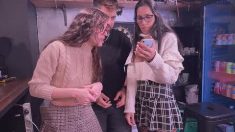 ANDREA STEPH  MIKE online show from December 9, 8:12 pm