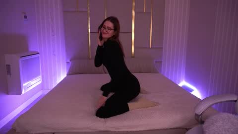 Ur Nurse online show from November 11, 6:52 pm