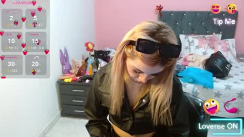 naughtyplayass online show from January 21, 6:55 pm