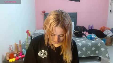 naughtyplayass online show from January 28, 10:02 am