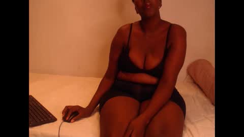 nawtylezi696 online show from September 14, 8:41 pm