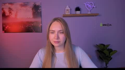 Snapshot of naya_dream chatting on December 16, 12:10 pm naya_dream online show from December 16, 12:10 pm