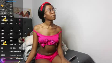 Vane broadcast 6 pm to 1 am Colombia time online show from February 25, 2:47 am