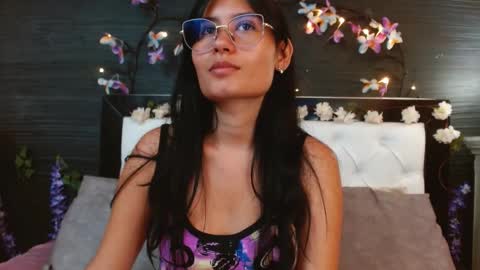 Naye  online show from March 12, 7:35 am