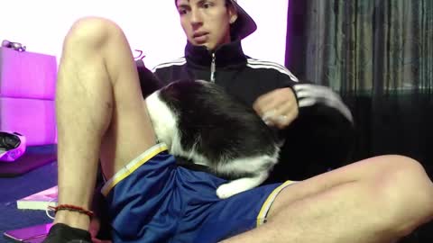 Im Nayton online show from November 21, 11:31 am