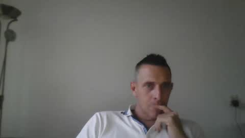 nederland77 online show from December 15, 2:37 pm