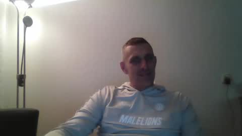 nederland77 online show from December 18, 6:25 pm