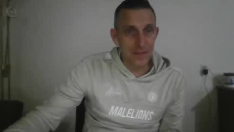 nederland77 online show from December 28, 5:57 pm