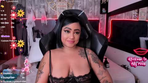 Miah online show from December 14, 5:03 pm